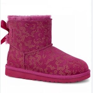 UGG Mini Bailey Bow boots size 3